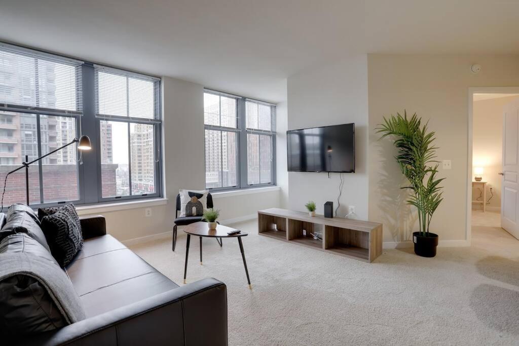 Bright And Cozy Apartment Near Pentagon City Arlington Exterior photo